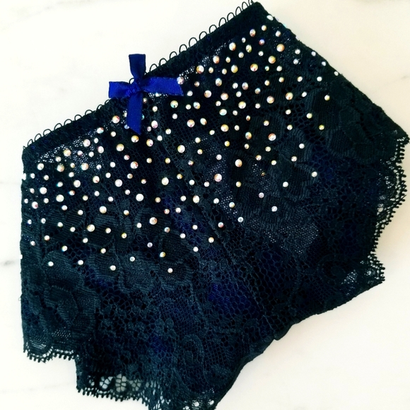 Victoria's Secret Vintage Dream Angels Lace Crystal Rhinestone Element Panty NWT - Picture 10 of 11